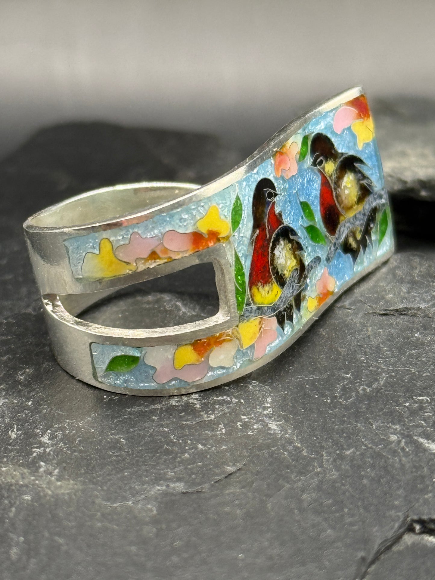 Ring "A song of two"