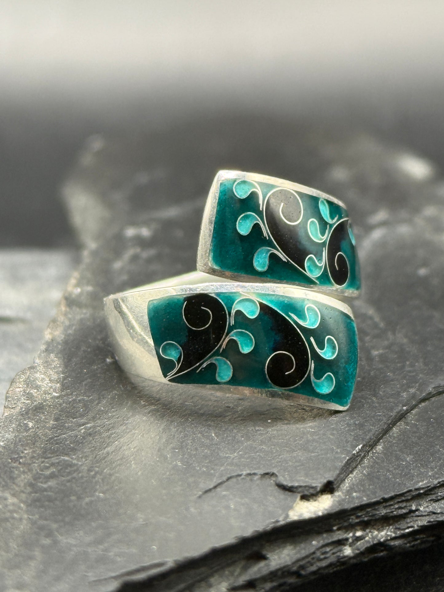 Ring "Emerald Wave"