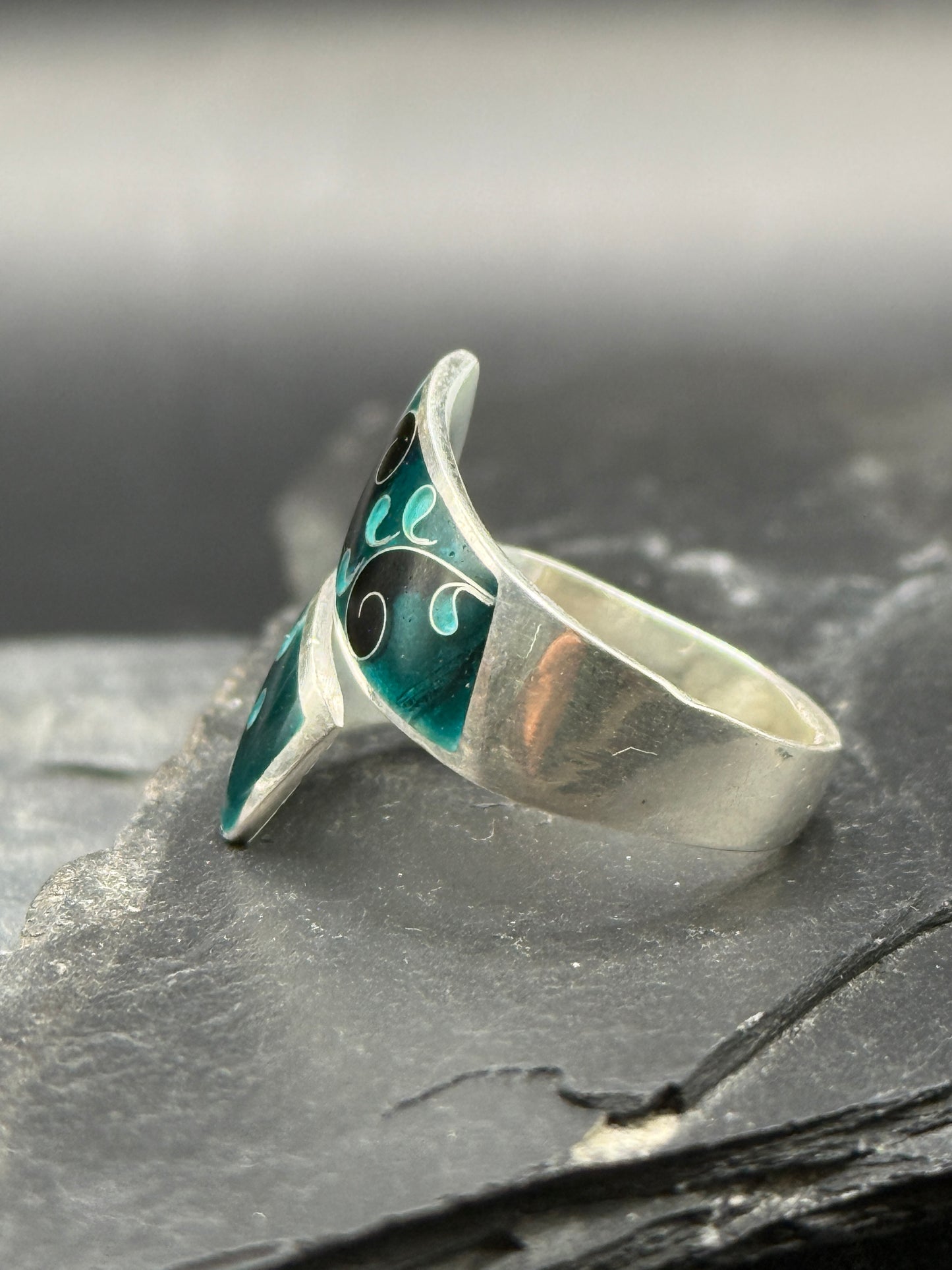 Ring "Emerald Wave"