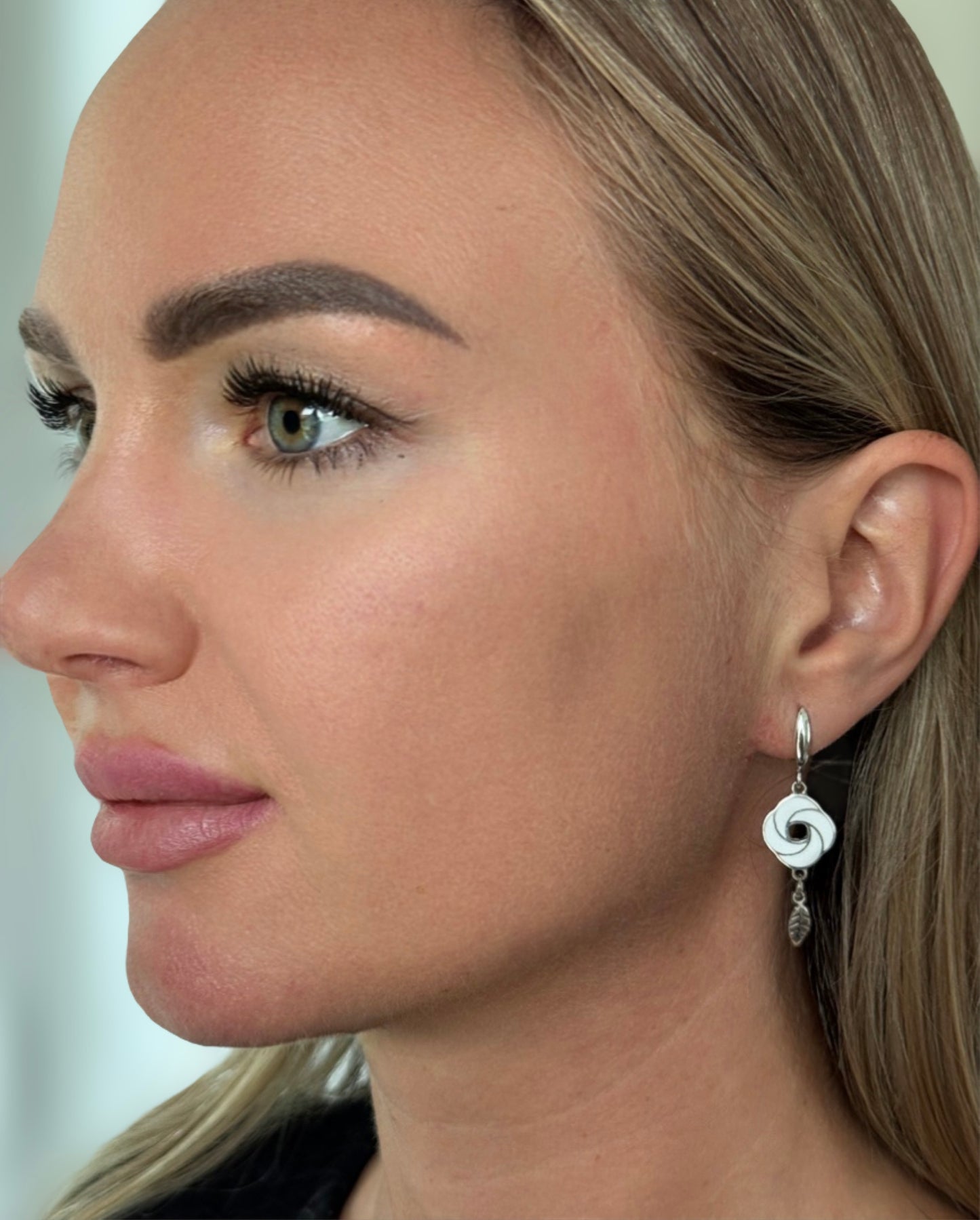 Earrings “White Harmony”