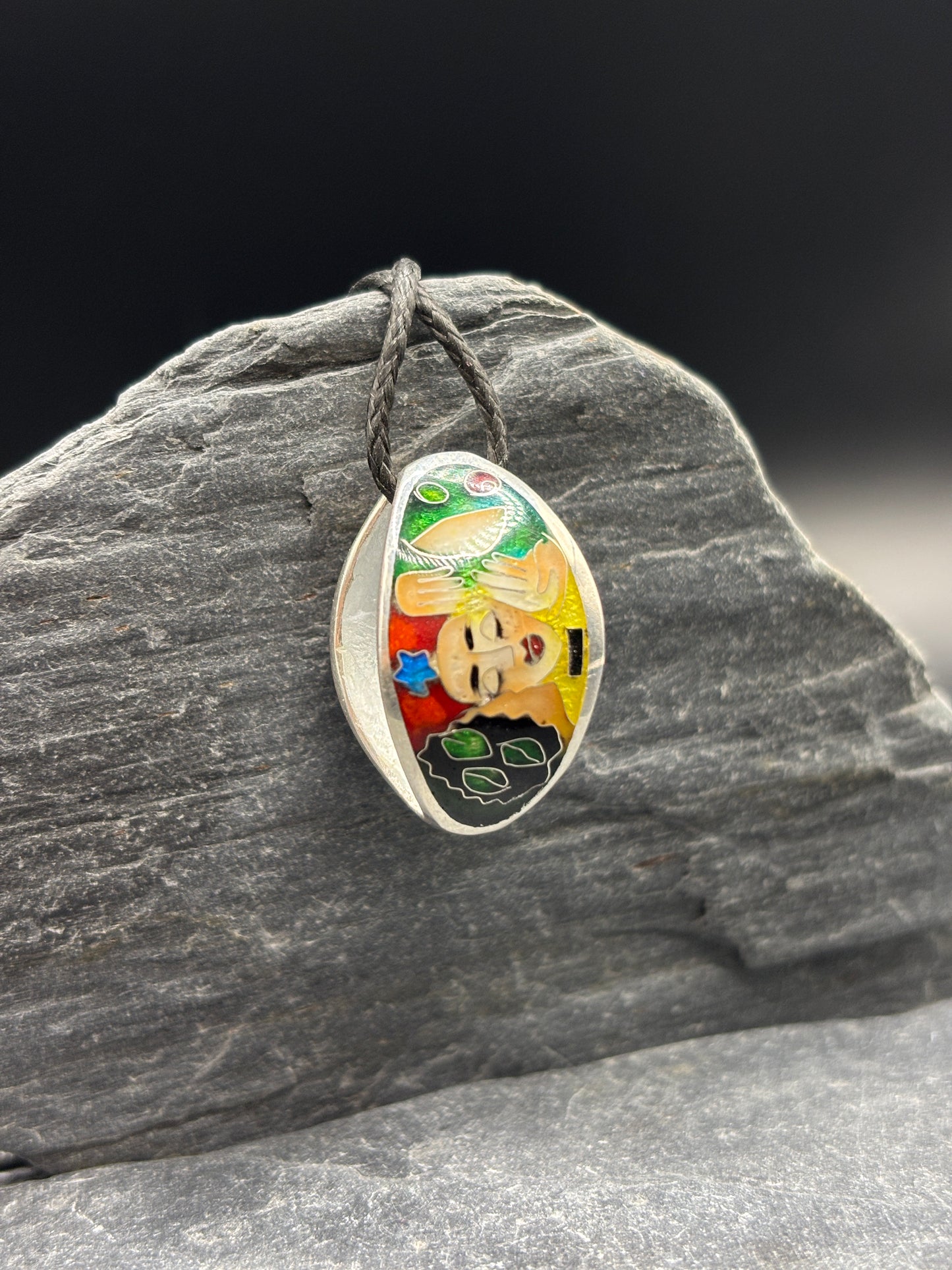 Pendant "The Kiss"