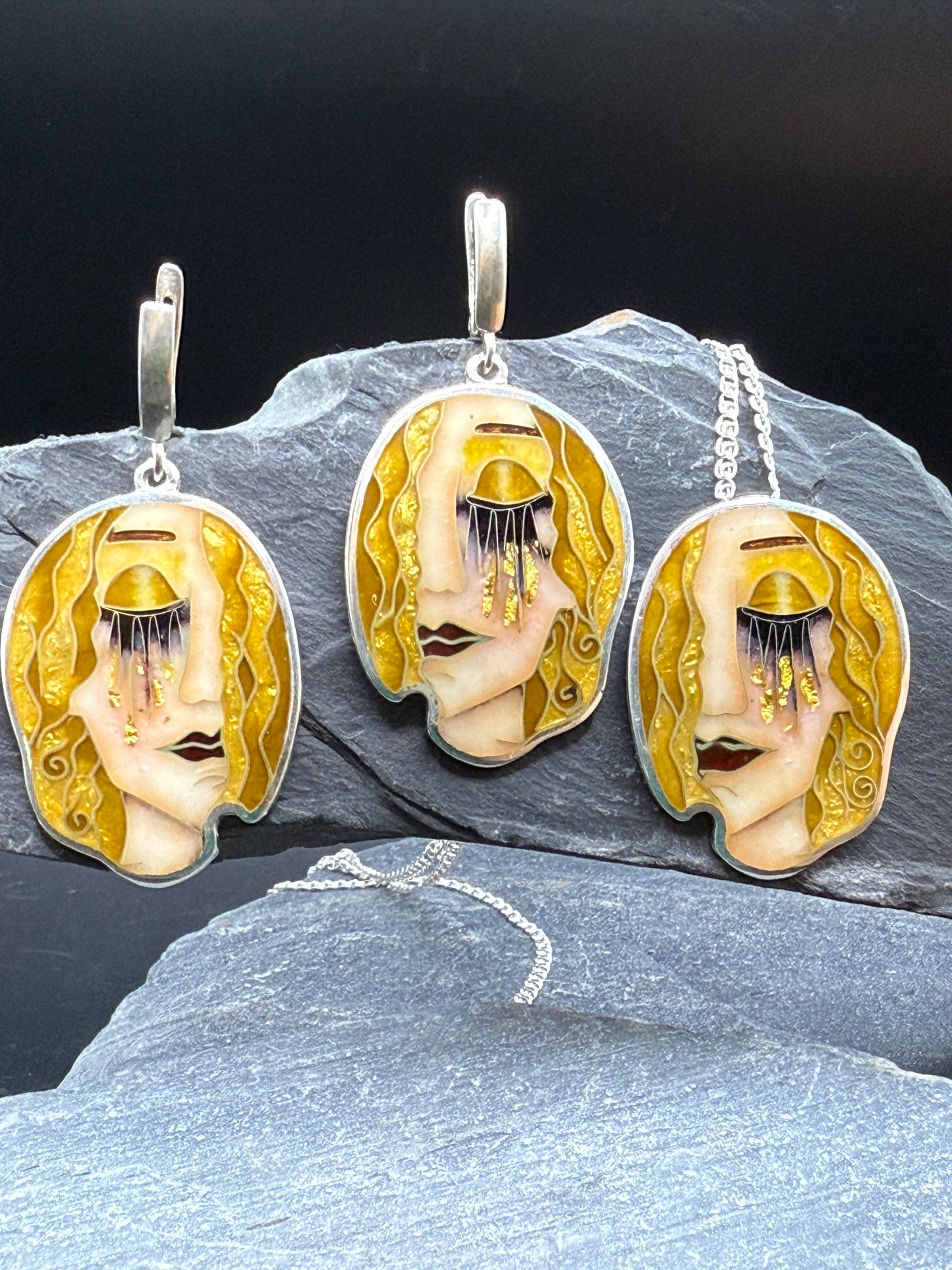 Set “Golden Tears”