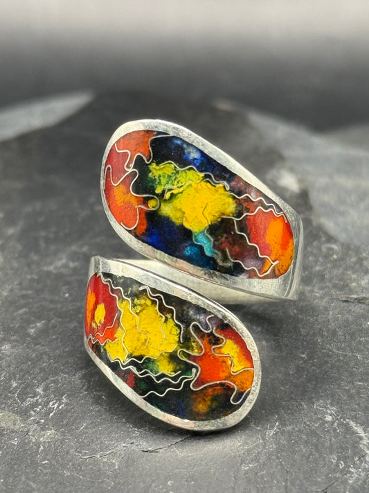 Ring "View from the Rose Garden"