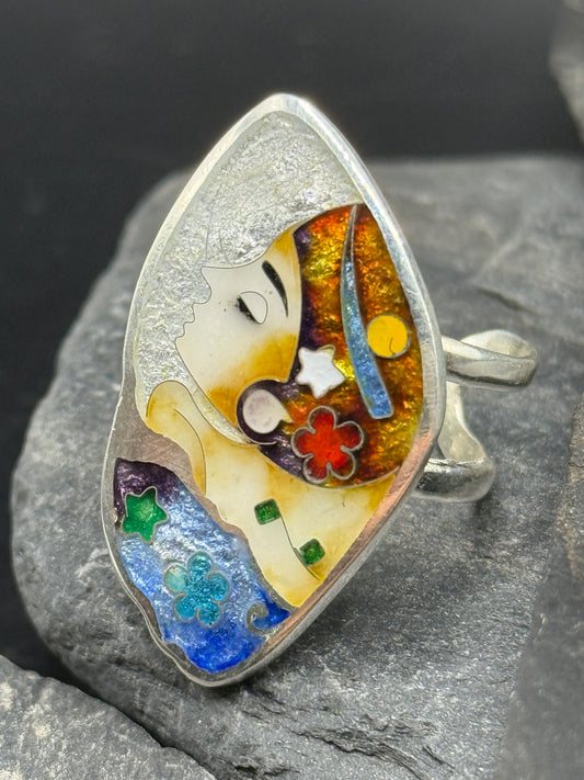 Ring “Woman with Flowers”
