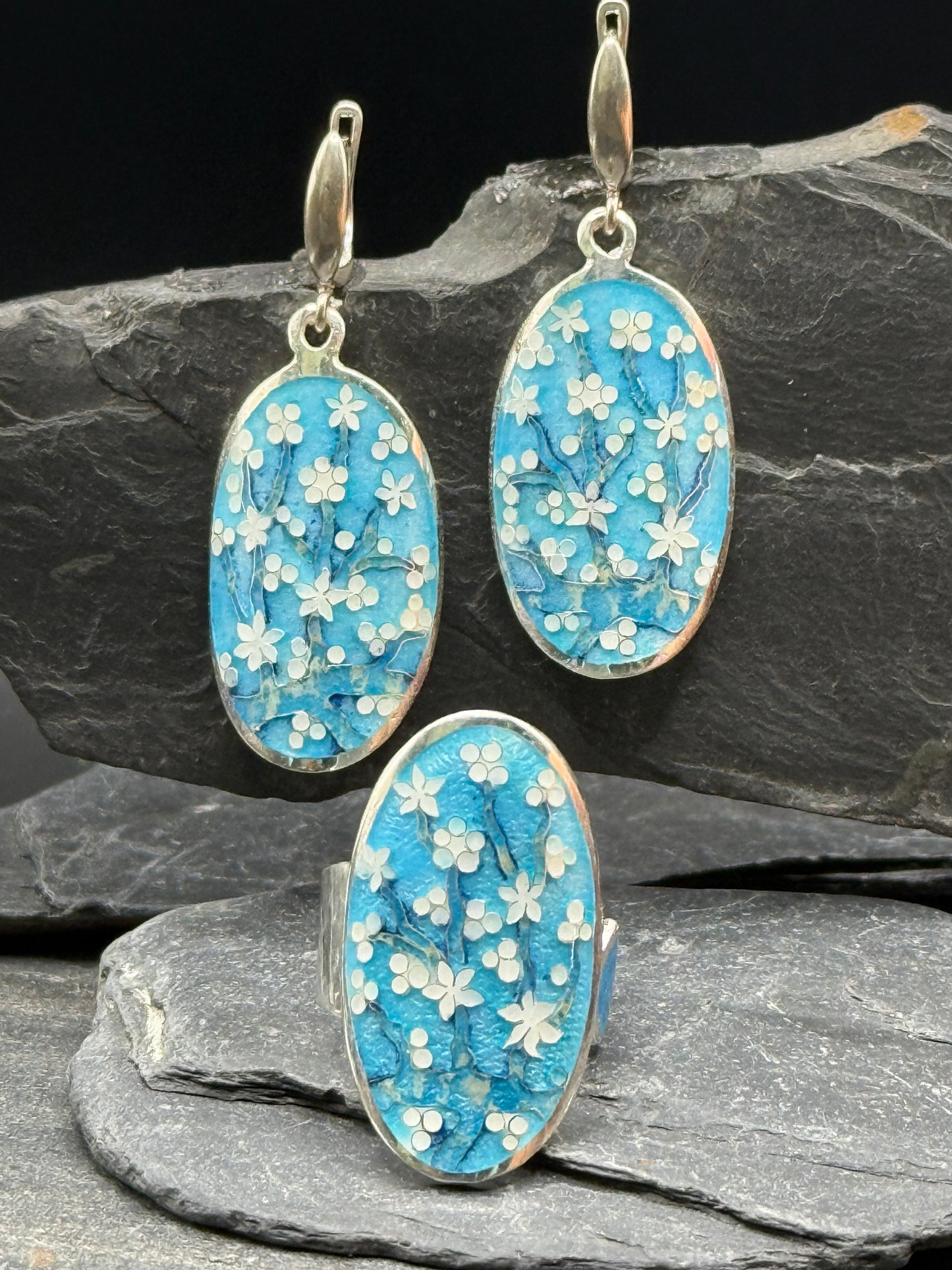 Set “Blossoming Branches of Almonds”