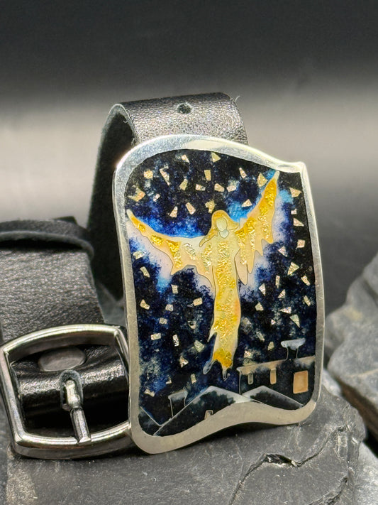 Decorative pendant with black Friday text on a dark background