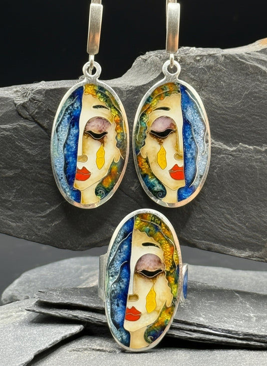 Ювелирные украшения «Золотые слезы» — Минанкари, серебро и эмаль.