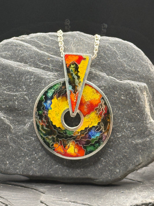 Pendant "View from the Rose Garden" – Minanqari Silver & Enamel