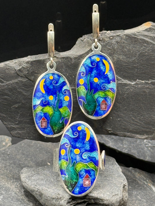 Ювелирные украшения «Золотая звездная ночь» – Минанкари, серебро и эмаль.