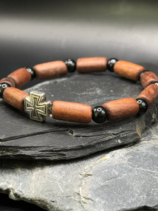 Gisheri & Wood Bracelet with Cross – Natural Protection