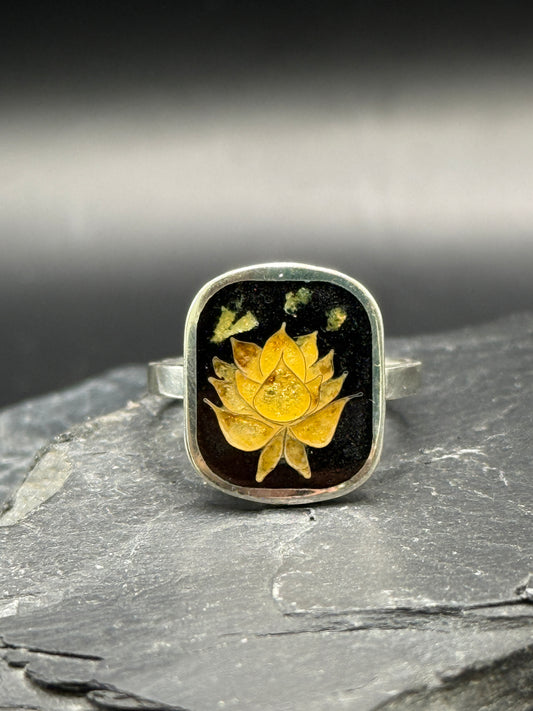 Golden Lotus Minanqari Ring – Handmade Silver Enamel Ring