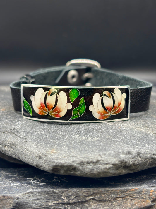 Bracelet "Magnolia Whisper"